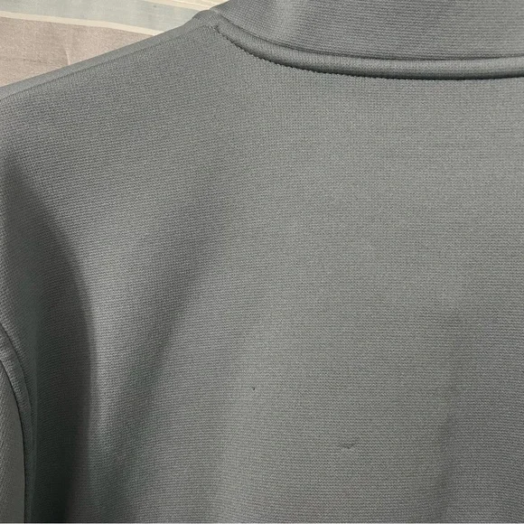 Under Armour Gray Zip Pullover - Picture 9 of 9